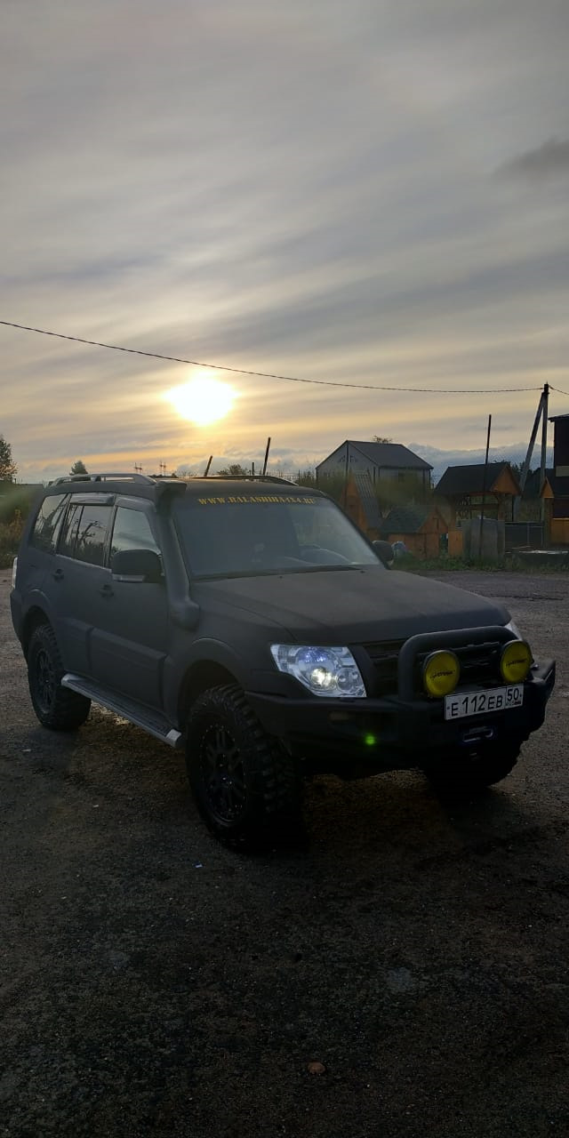 Фото в бортжурнале Mitsubishi Pajero (4G)