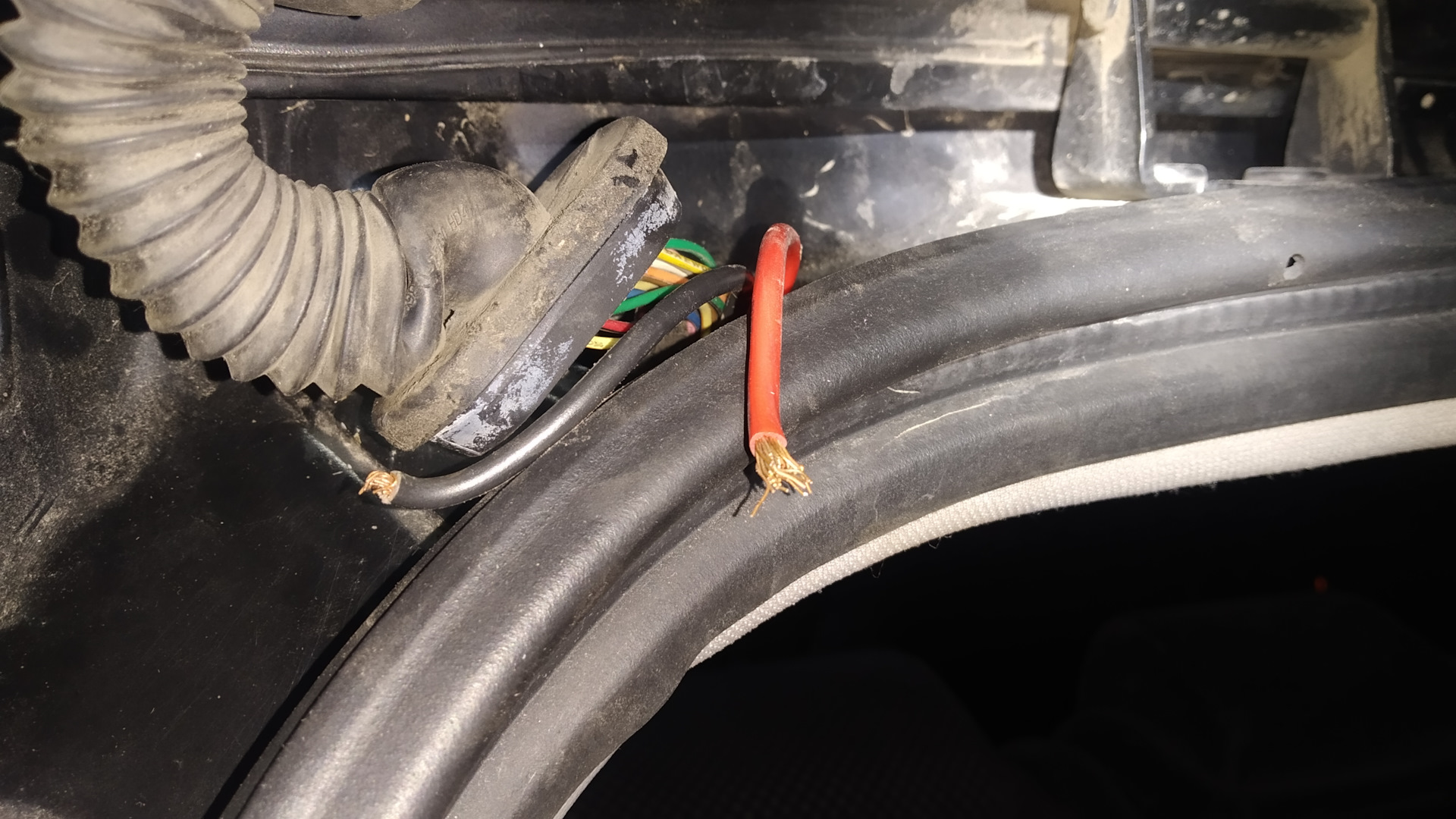 Шрус, колодки и по мелочи. — Hyundai Tucson (JM), 2 л, 2006 года ...