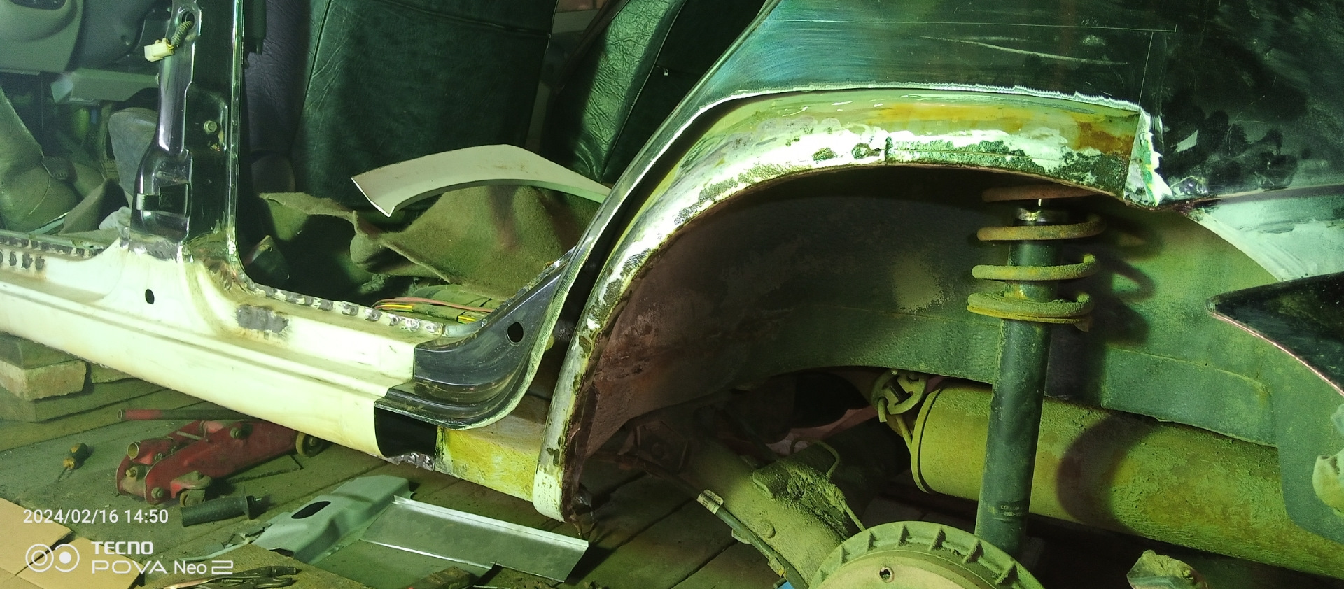 Калина — замена порогов день второй . — Lada Приора седан, 1,6 л, 2009 ...