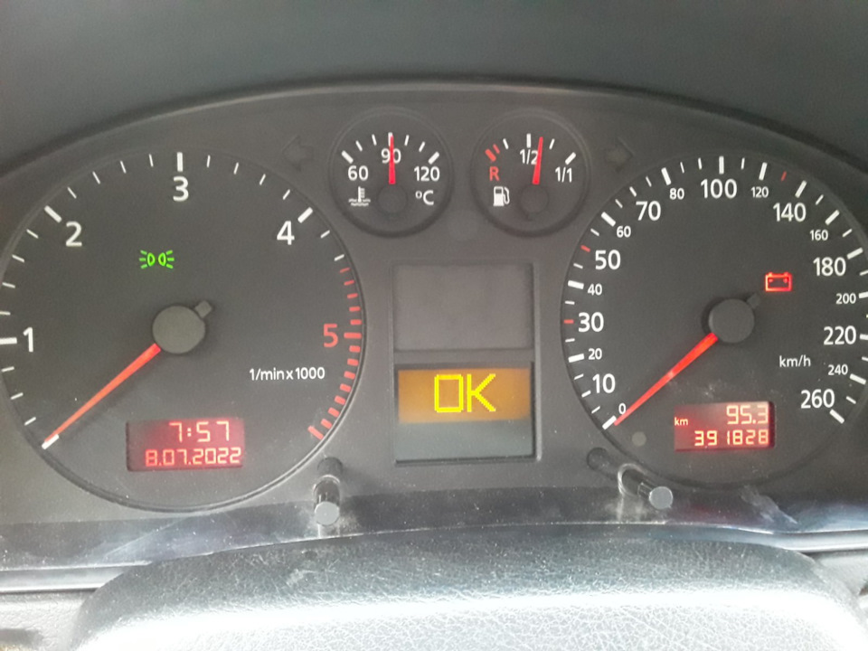 G266 датчик уровня температуры масла. Ошибка сенсор audi a4. ауди датчик g266 подключение.