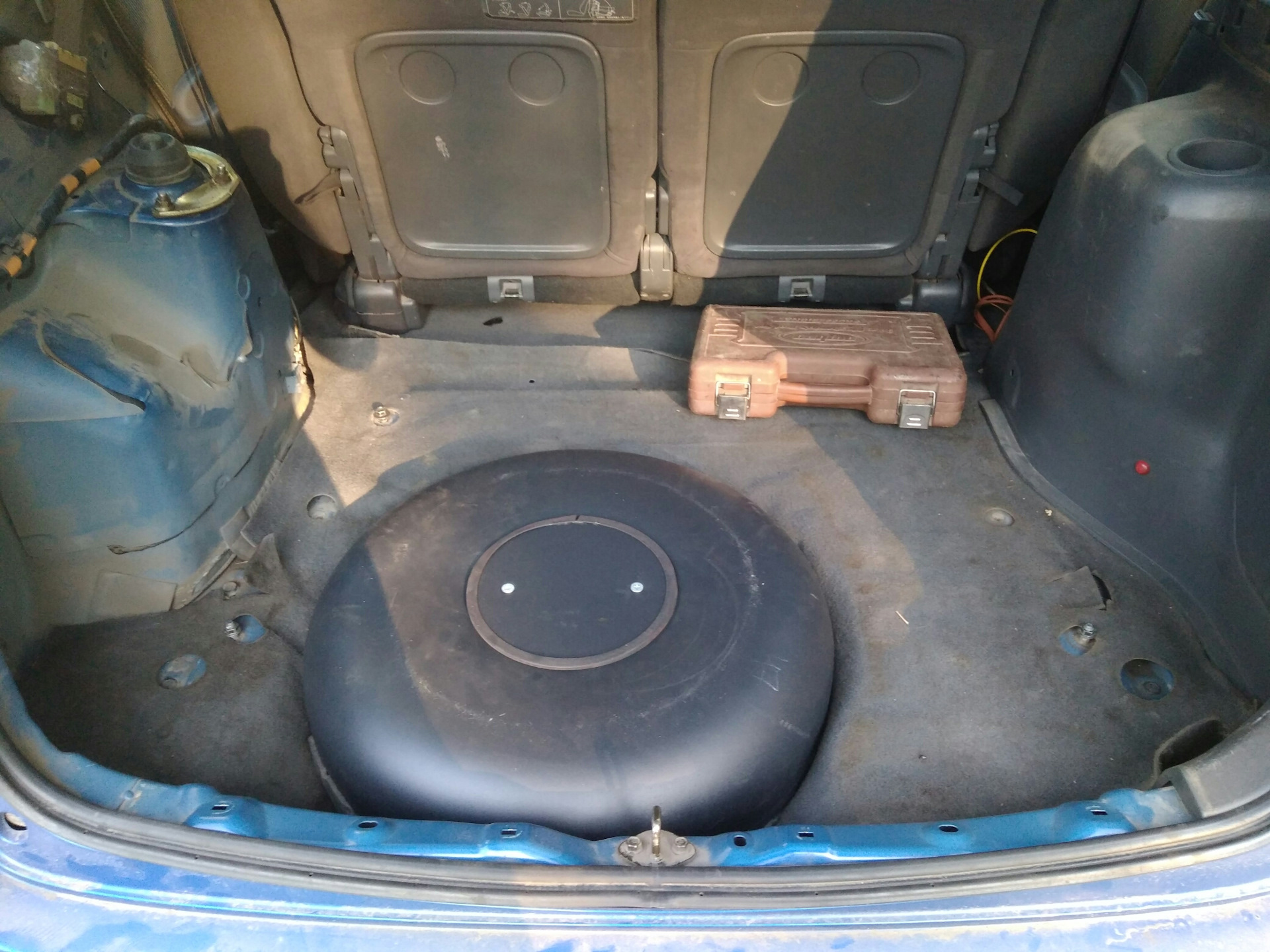 Мазда газовое оборудование. Мазда сх7гбо. Гбо на мазду мпв 2. Мазда газовое оборудование. 5.