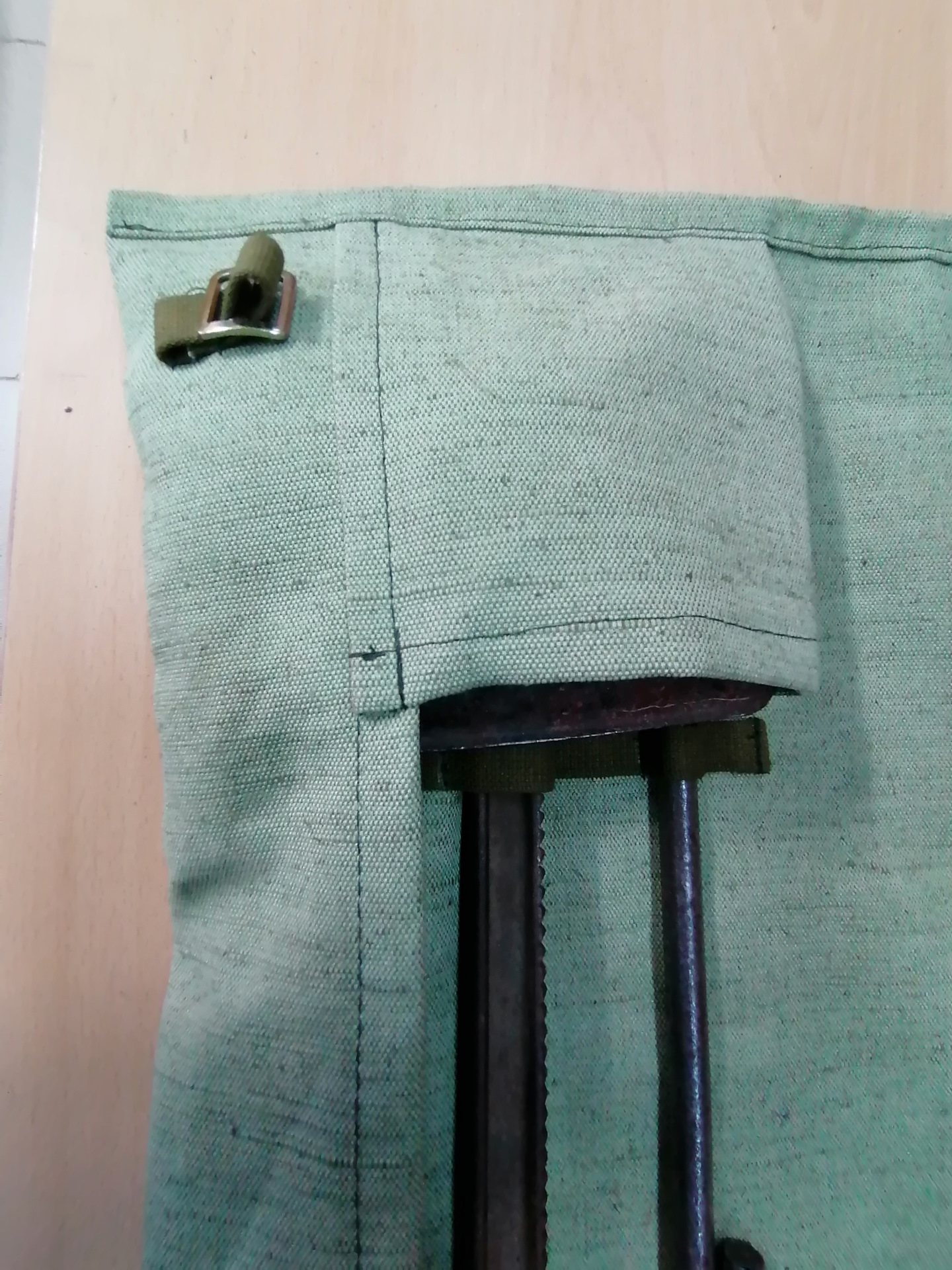 Сумка домкрата и пусковой рукоятки. — ГАЗ 21, 2,4 л, 1962 года ...