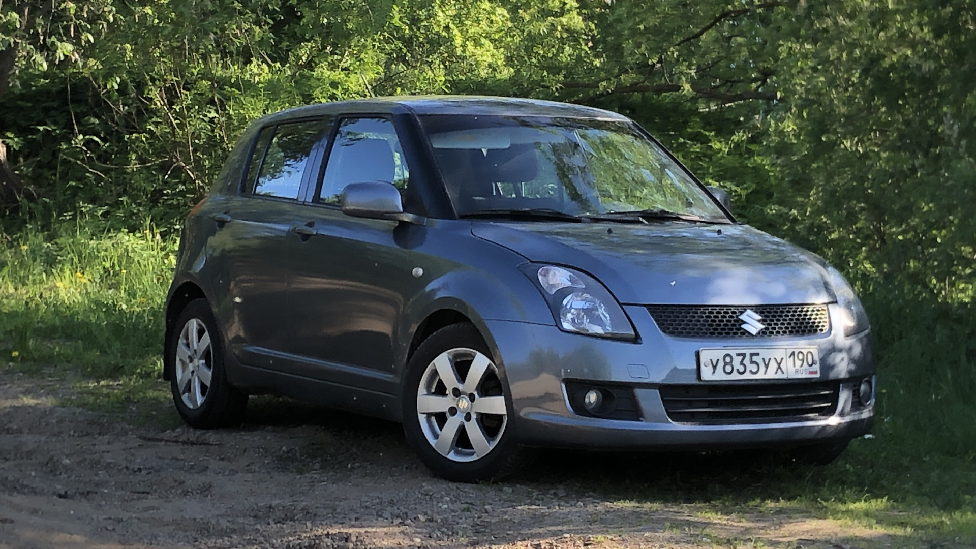 Машины сузуки отзывы. Сузуки Свифт 2006. Suzuki Swift 2007. Suzuki Swift 2023. Сузуки Свифт 2.