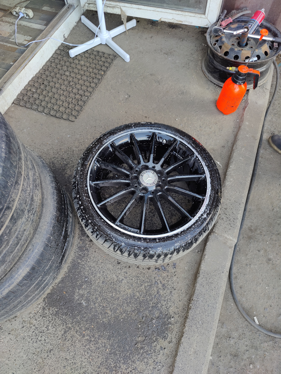 Ремонт: Выравнивание колесных дисков — Mercedes-Benz B-Class (W246), 1 ...