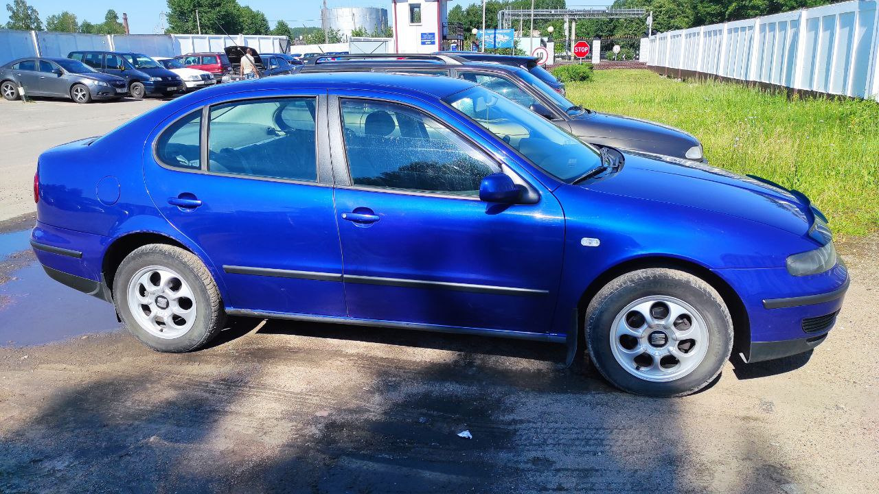 SEAT Toledo (2G) 1.6 бензиновый 2000 | 