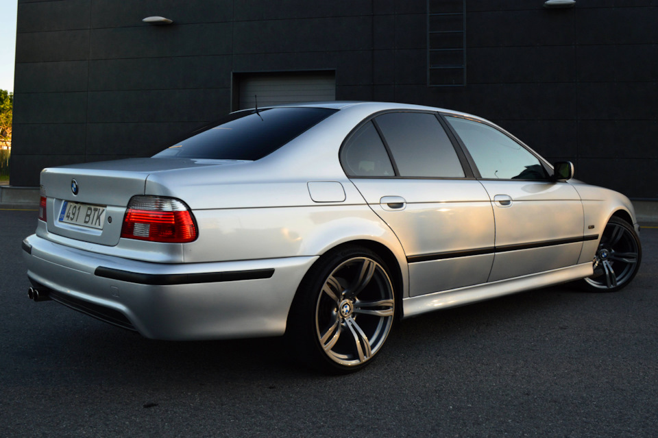 Фото в бортжурнале BMW 5 series (E39)