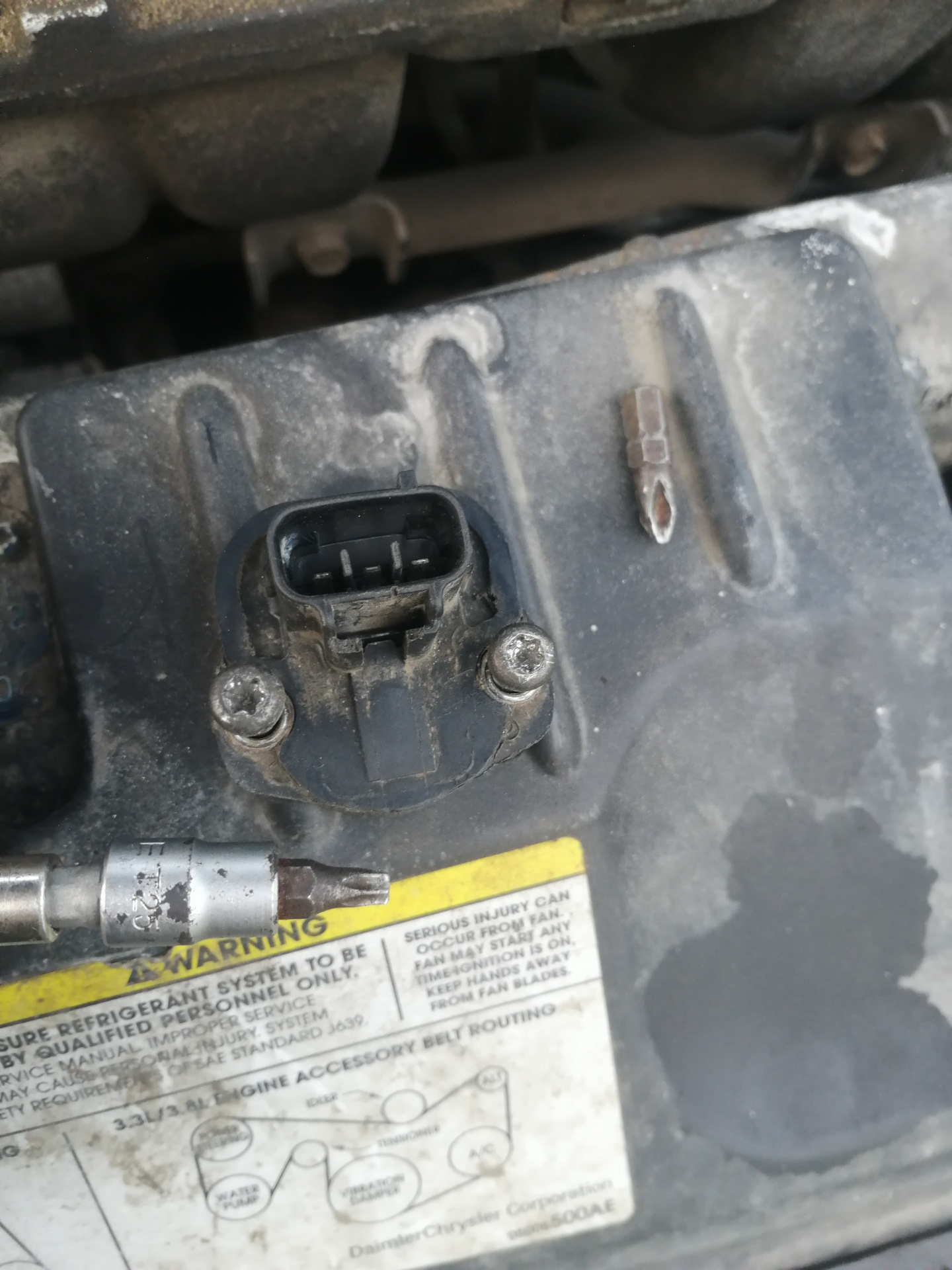 Замена датчика положения дроссельной заслонки — Dodge Caravan IV, 2,4 л ...