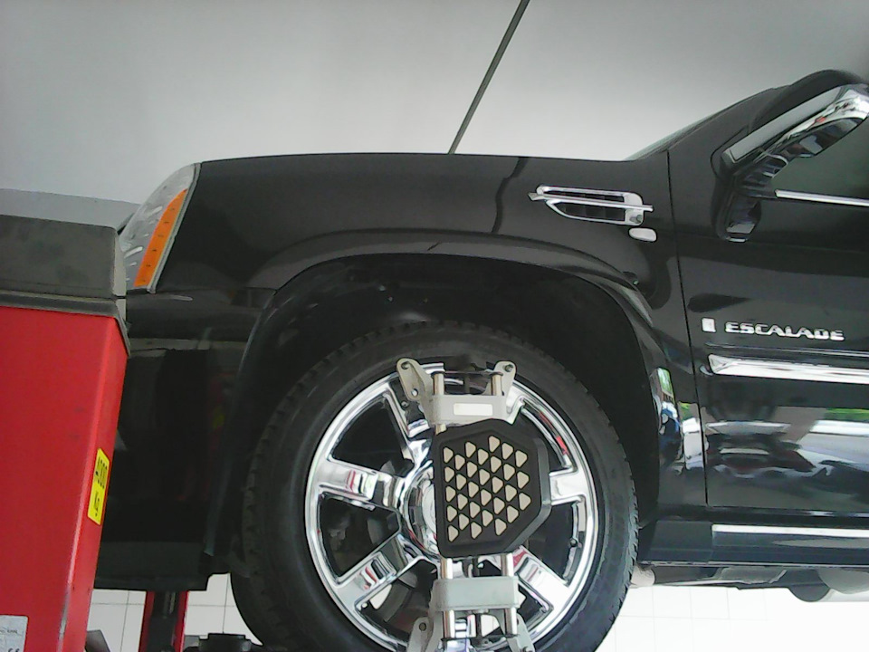 Фото в бортжурнале Cadillac Escalade (3G)