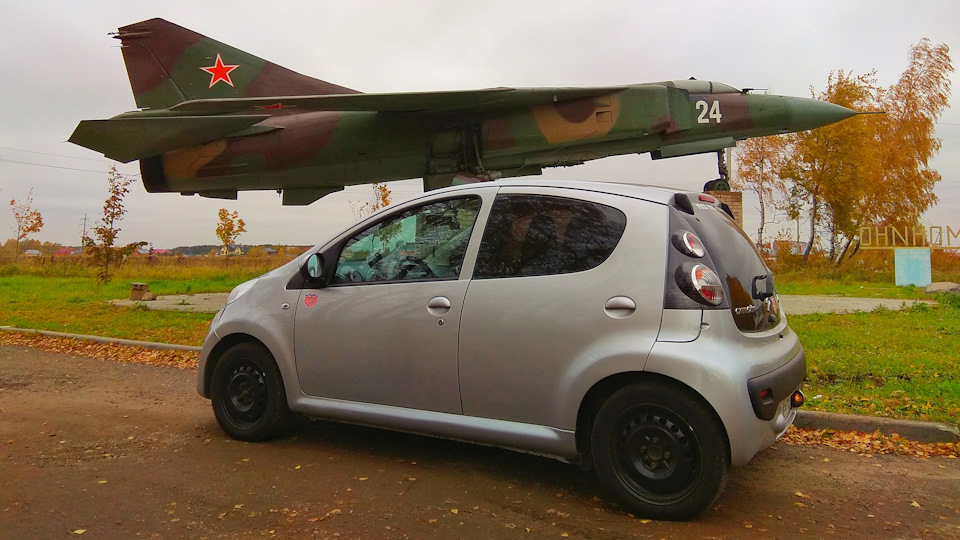 Тарахтит/дизелит двигатель на холодном — Citroen C1 (1G), 1 л, 2010 ...