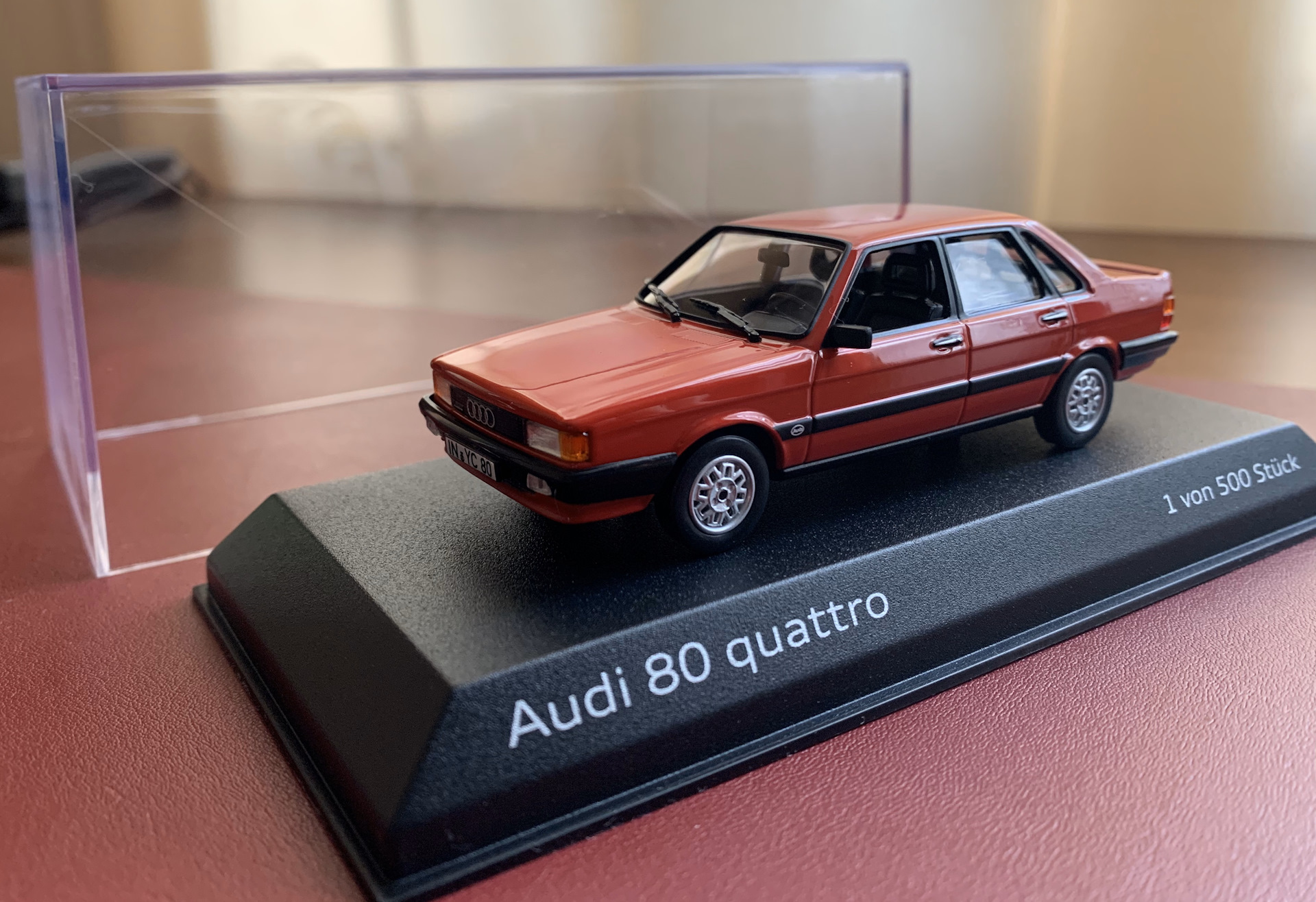 2 модельки. Модель Audi 80. Сборная модель Ауди 80. Пластиковая модель Ауди 80. Ауди 80 готовая модель.