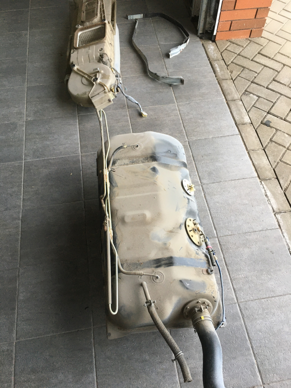 буэ — Toyota Crown (S120)