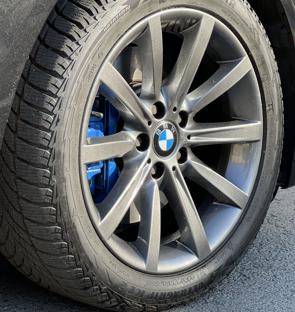 BMW floating center caps — парящие ступичные колпачки 🤪 — BMW 5 series  (F10), 2 л, 2014 года | колёсные диски | DRIVE2