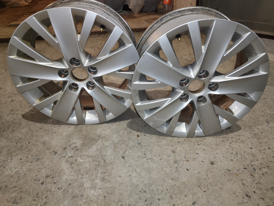 Литые диски Volkswagen 6Jx15 ET40 5x100 на Skoda Rapid (2G), Skoda ...