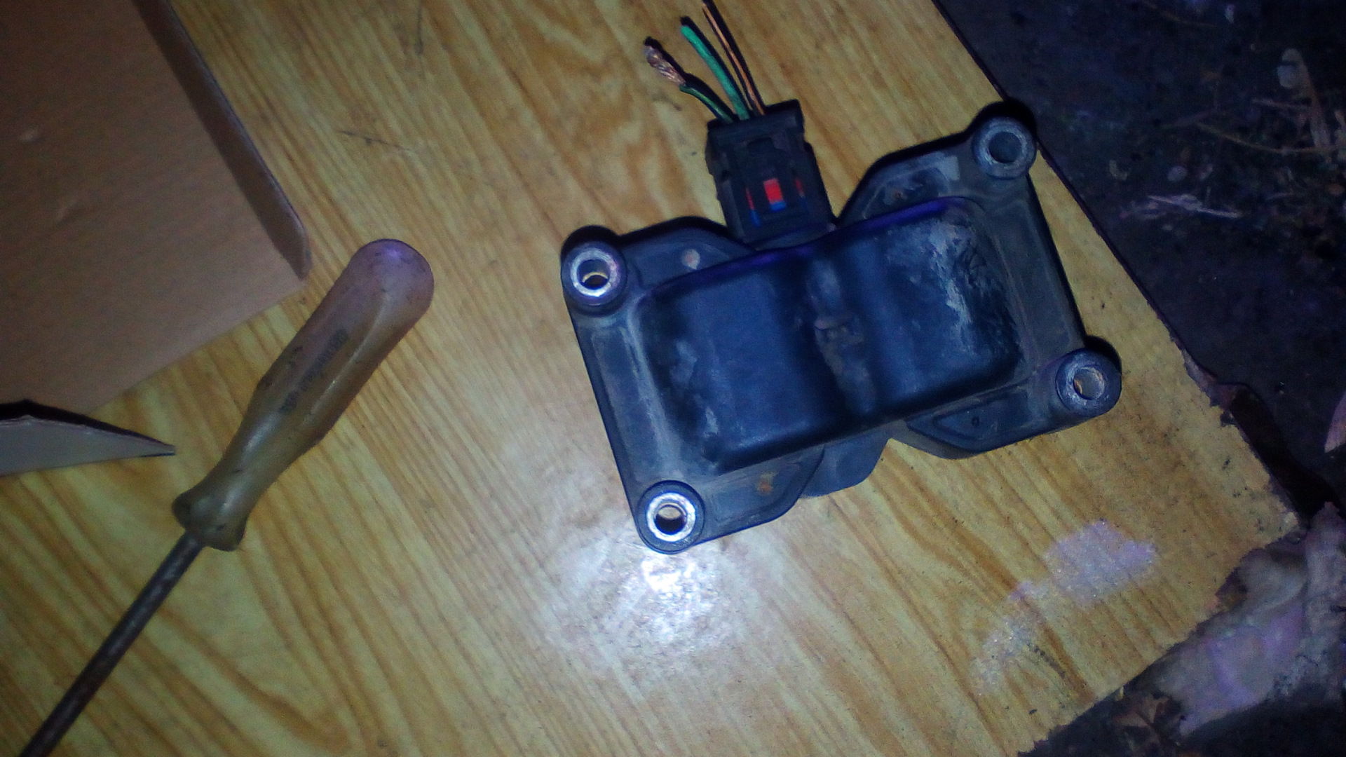 Замена катушки зажигания на ВАЗовскую. — Ford Focus II Sedan, 1,6 л ...