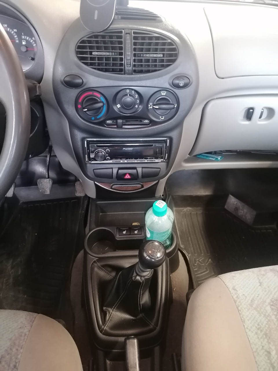 Гранта тоннель, разъём OBD в бардачок — Lada Калина седан, 1,4 л, 2008 ...