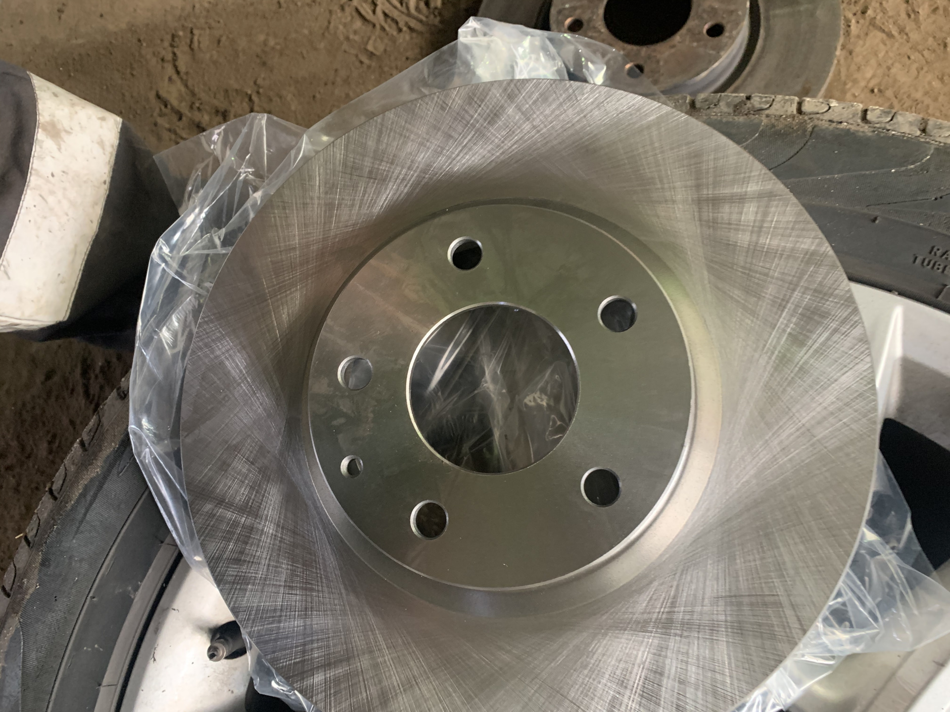 Опять замена дисков перед — Mazda CX-5 (1G), 2 л, 2011 года | запчасти ...