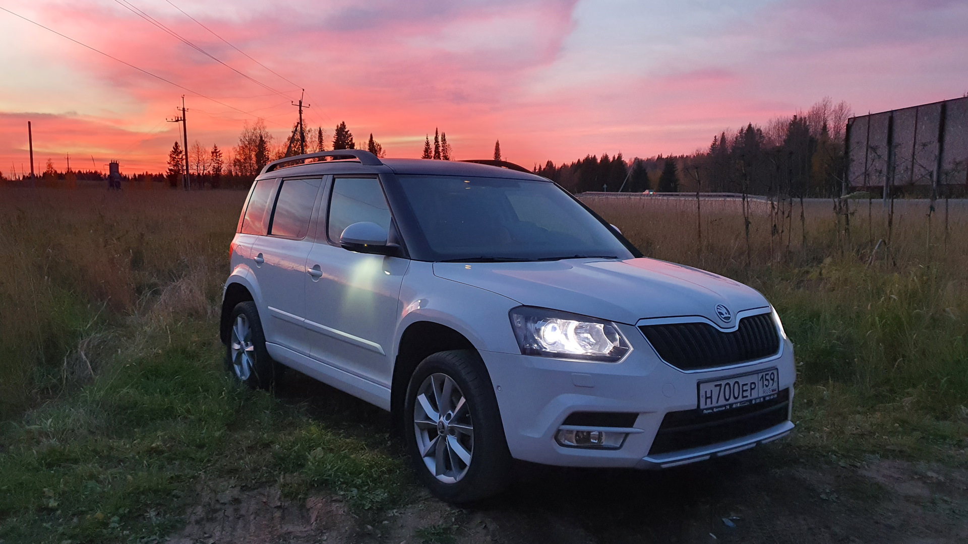 Skoda Yeti 1.8 бензиновый 2013 | Бело-чёрная TSI DSG 4x4 на DRIVE2