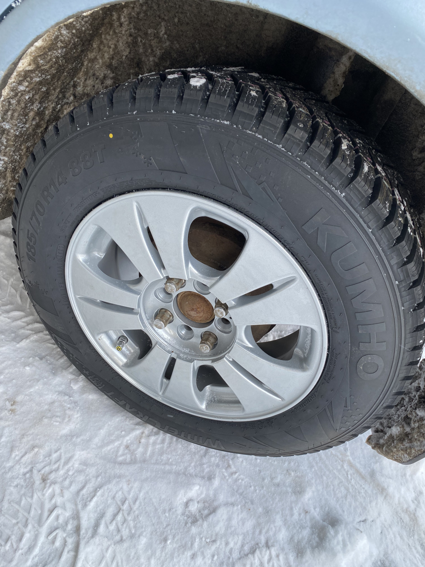 KUMHO Winter Craft Ice WI-31+ — Ford Focus Hatchback I, 1,8 л, 2005 ...