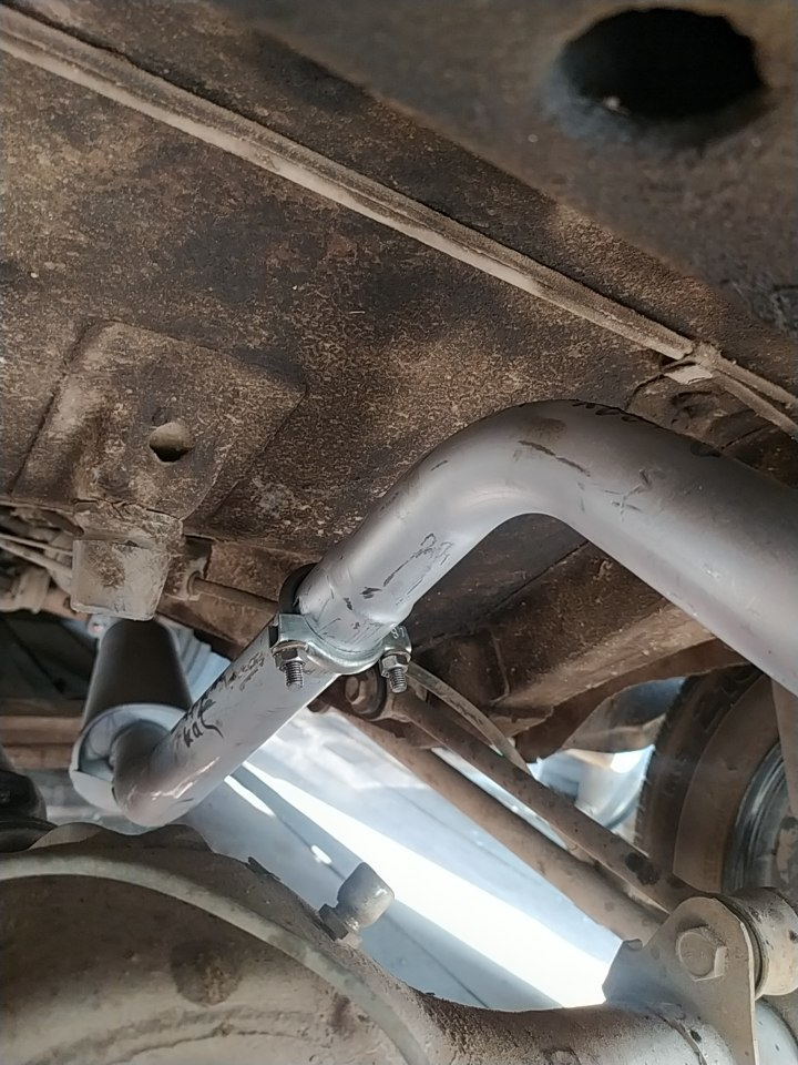 Хомут на 48 как родной. — Lada 4x4 3D