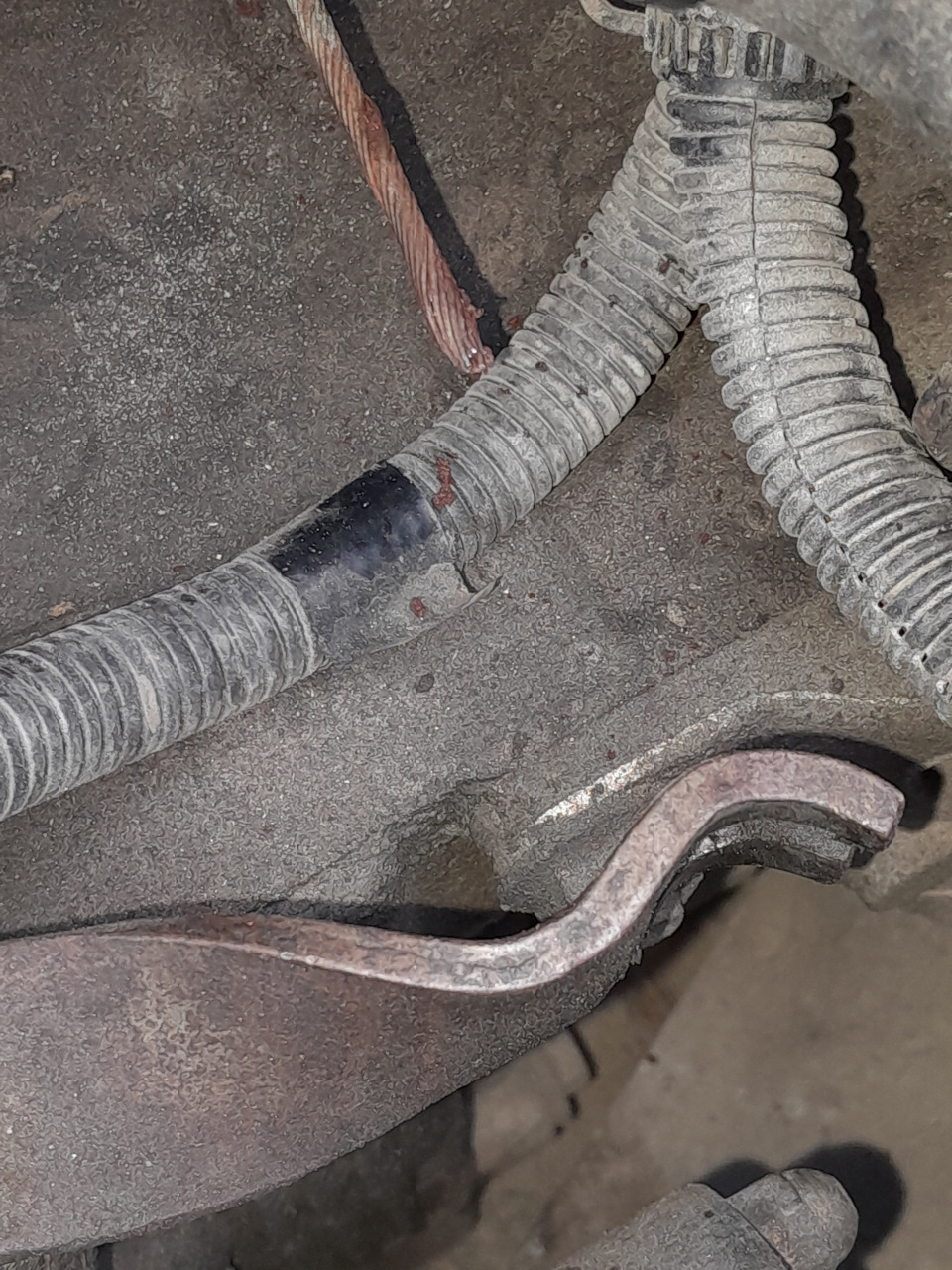 Привет от троса сцепления) — Lada Калина хэтчбек, 1,6 л, 2007 года ...