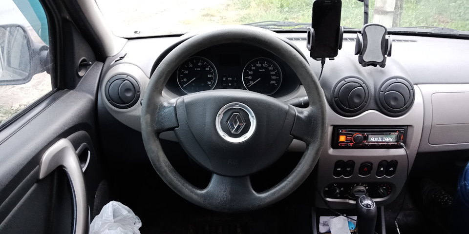 Оплетка руля Рено Логан 2011г. — DRIVE2