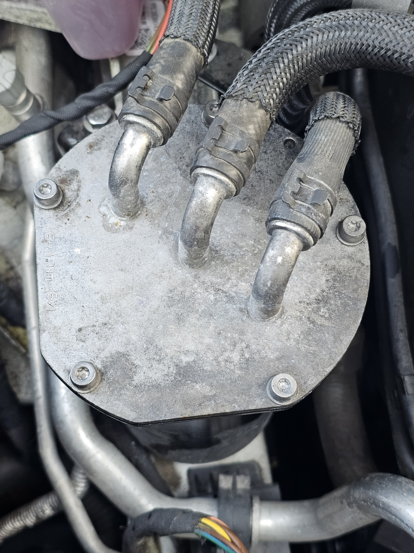 Замена топливного фильтра CUAA — Volkswagen Tiguan Allspace, 2 л, 2020 ...