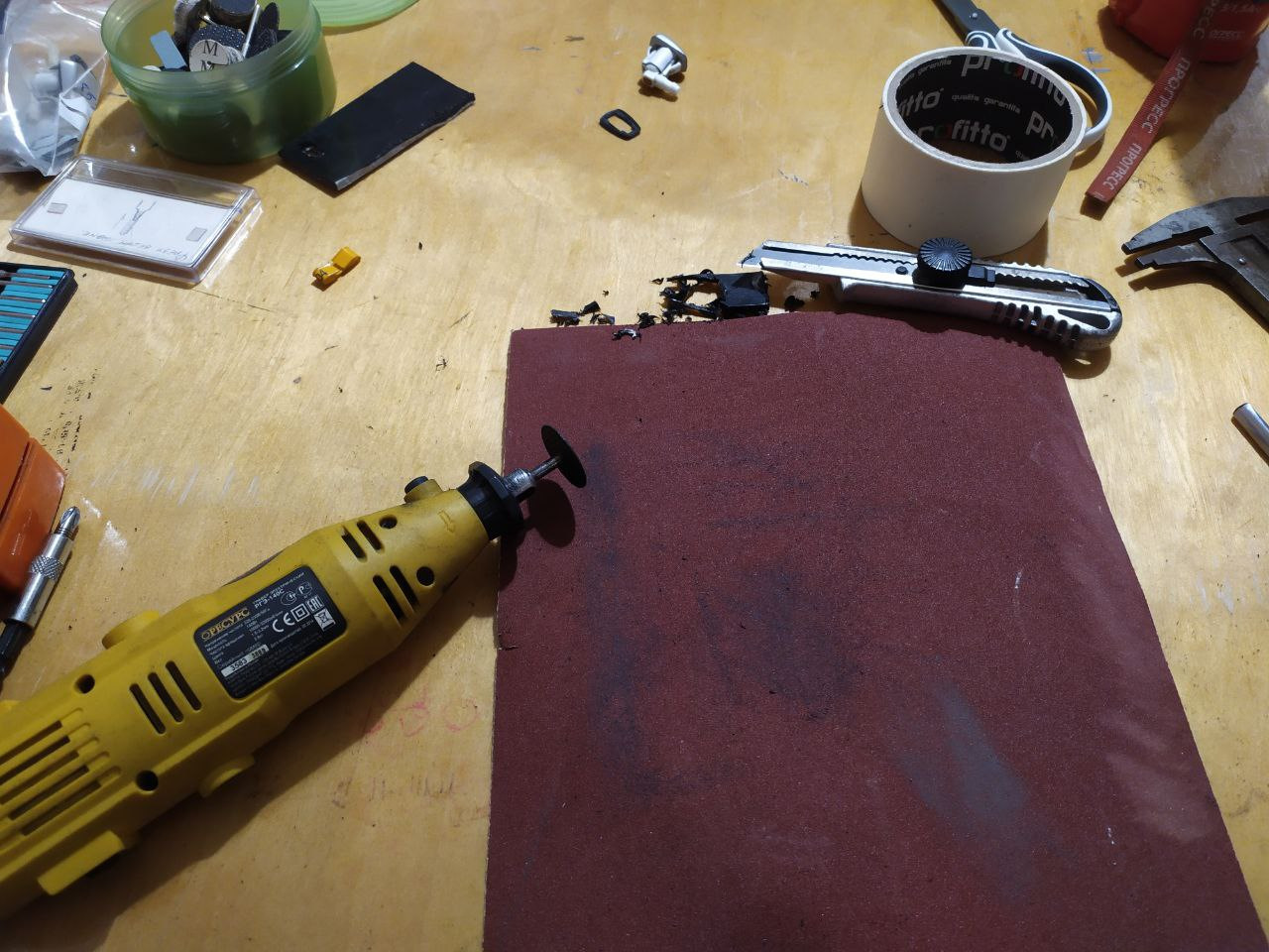 Регулировка веерных форсунок омывателя — Toyota Progres, 2,5 л, 1999 ...