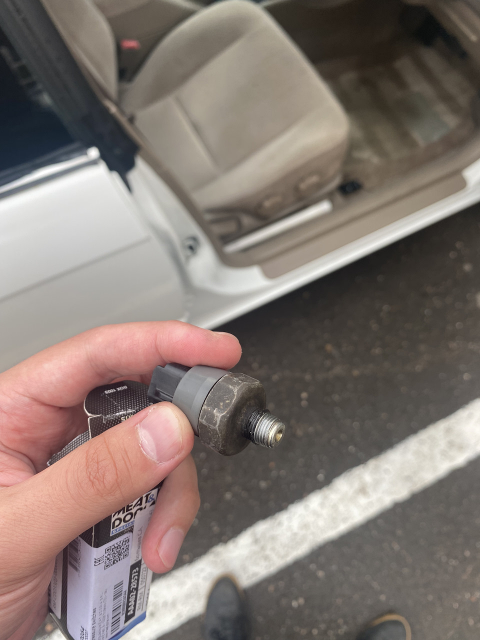 Датчик масляный — Toyota Vista (40), 1,8 л, 1997 года | визит на сервис ...