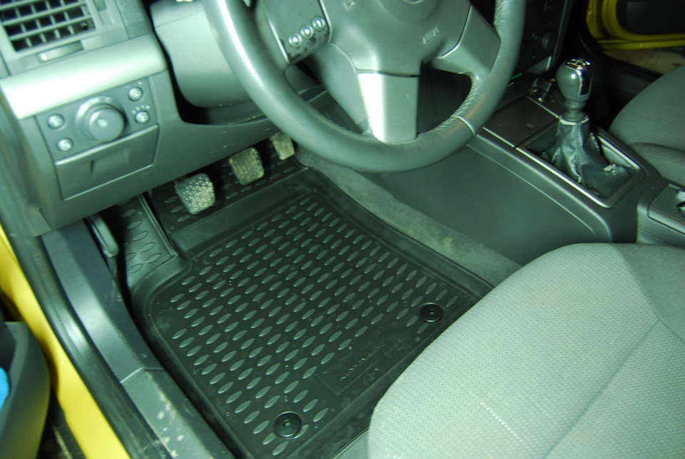 Уровень антифриза в радиаторе. — Opel Omega A, 2 л., 1992 года | другое ...