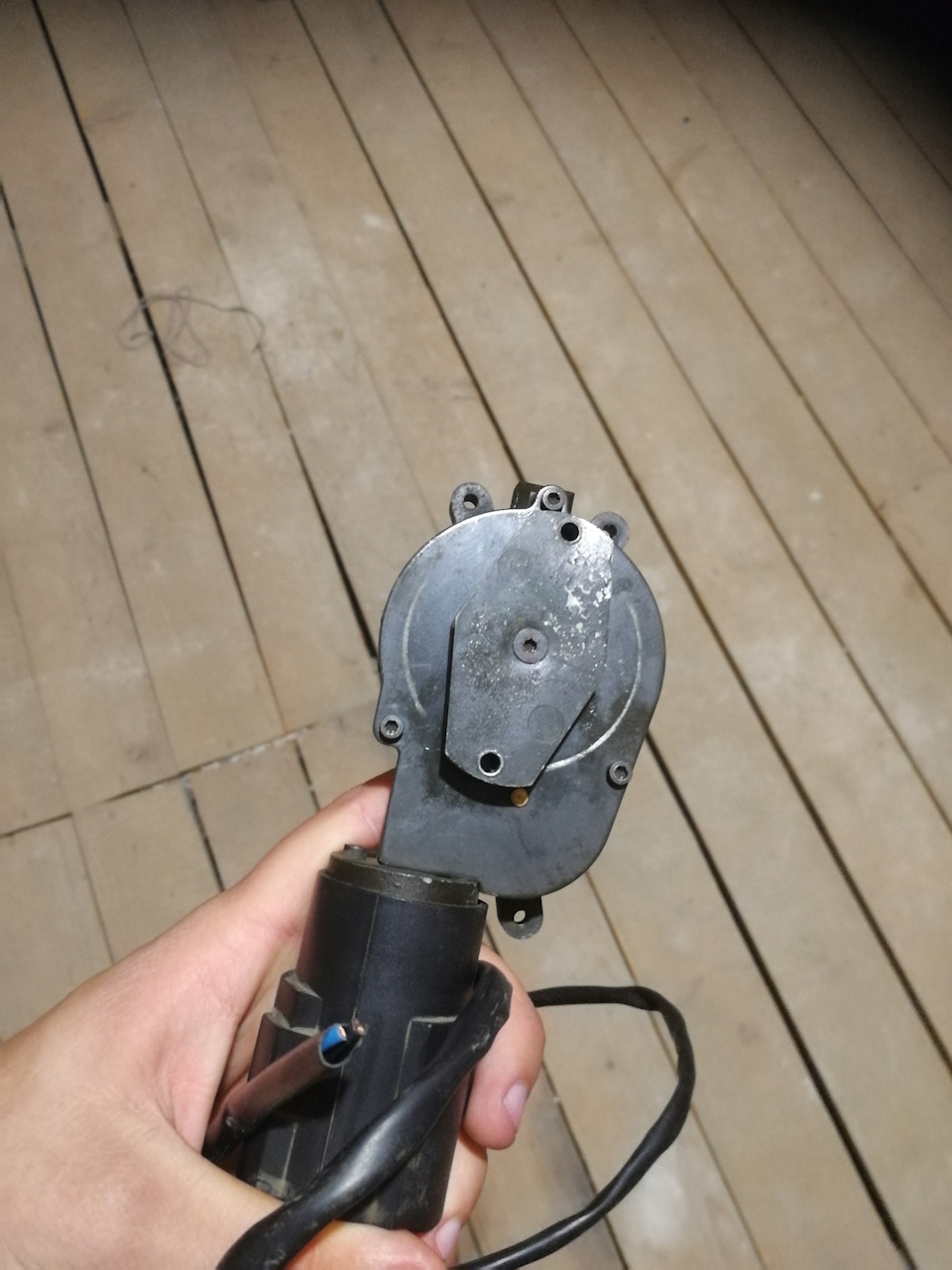 DgAAAgDTvuA-960.jpg