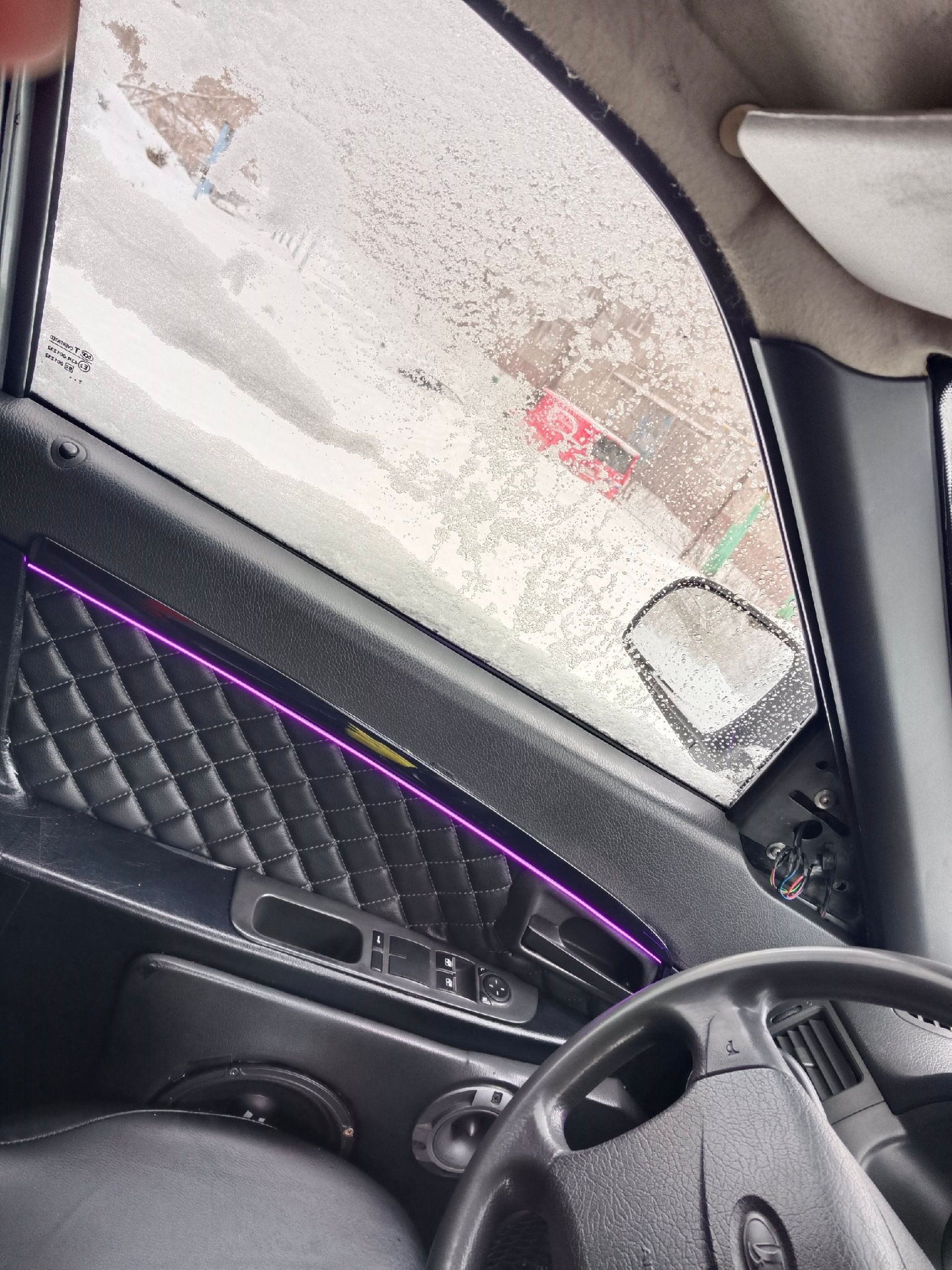 Контурная подсветка салона приора — Lada Приора седан, 1,6 л, 2007 года ...