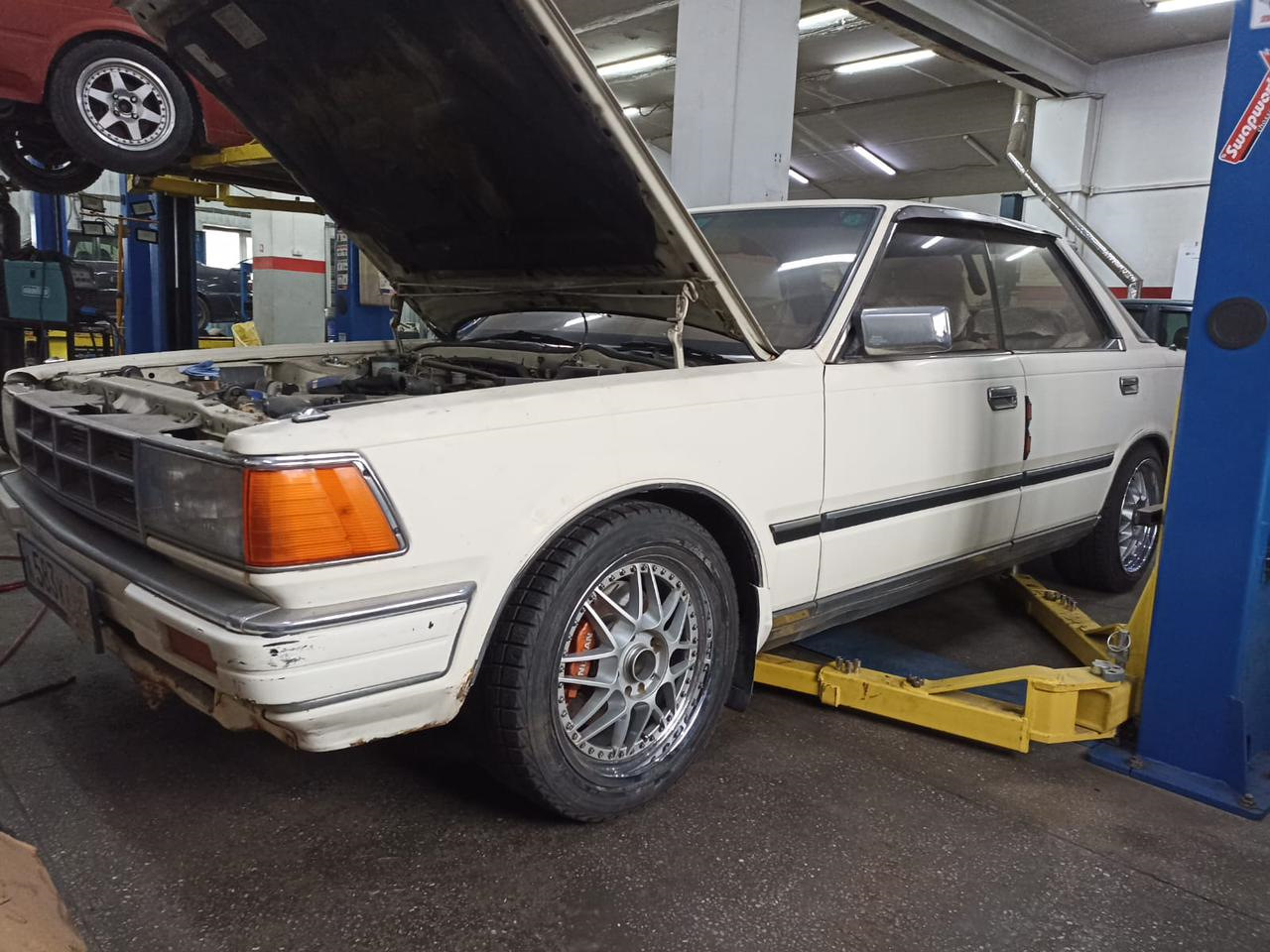 Финишные работы. Регулировка углов развал-схождения — Nissan Cedric (6G ...