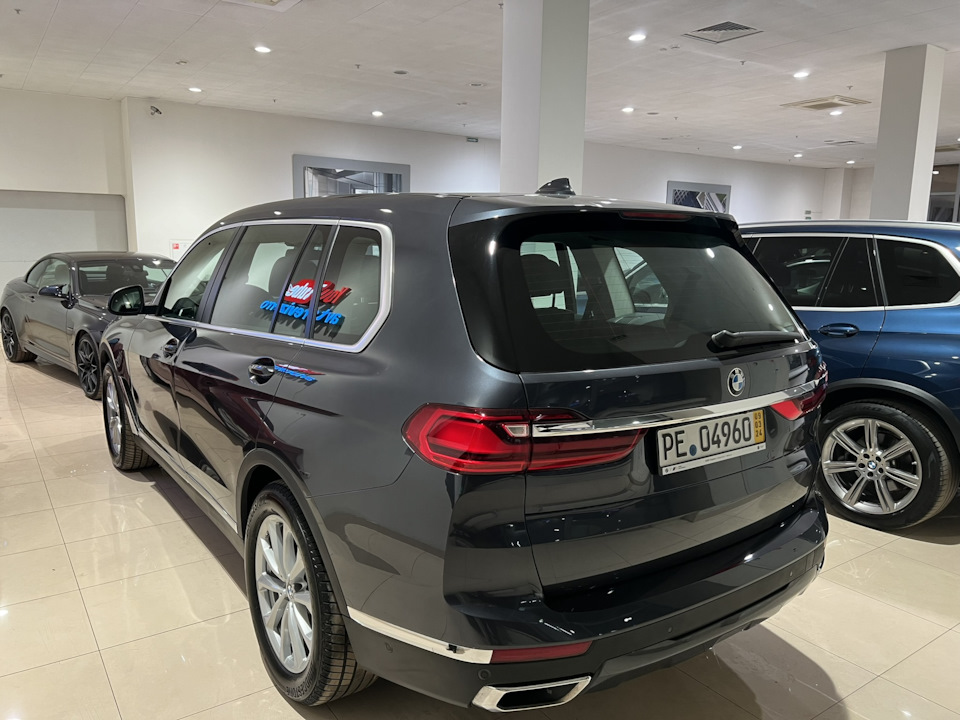 Фото в бортжурнале BMW X7 (G07). Запчасти на фото: Q4960