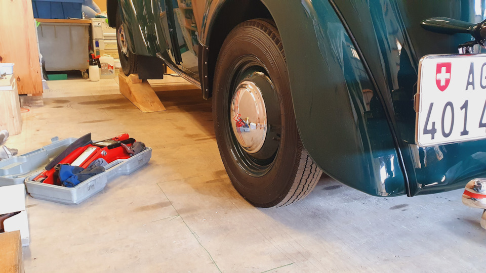 "Фланец крепления карданного вала." — Москвич 401, 1,1 л, 1954 года ...