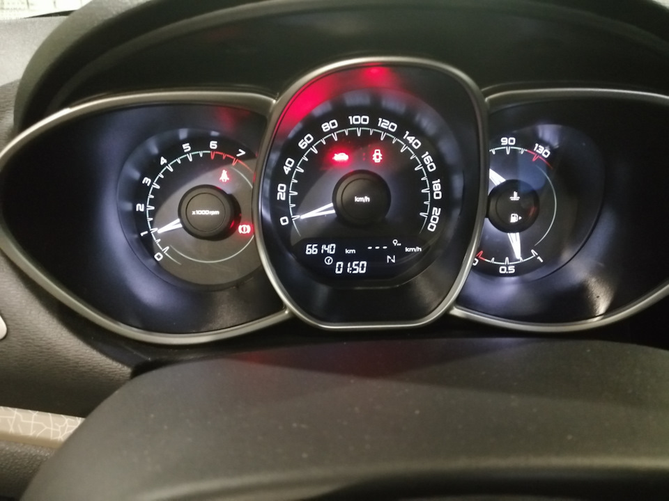 Замена ремня ГРМ и помпы на весте 1,6 2016 АМТ на 66000. Часть первая ...