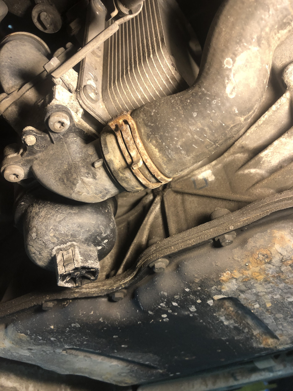 Тяга корректора фар — Audi A4 (B8), 1,8 л, 2009 года | поломка | DRIVE2