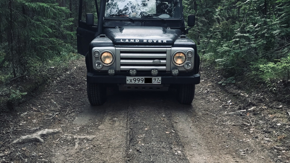 Land Rover Defender 2.4 дизельный 2008 | SVX (60th anniversary) на DRIVE2