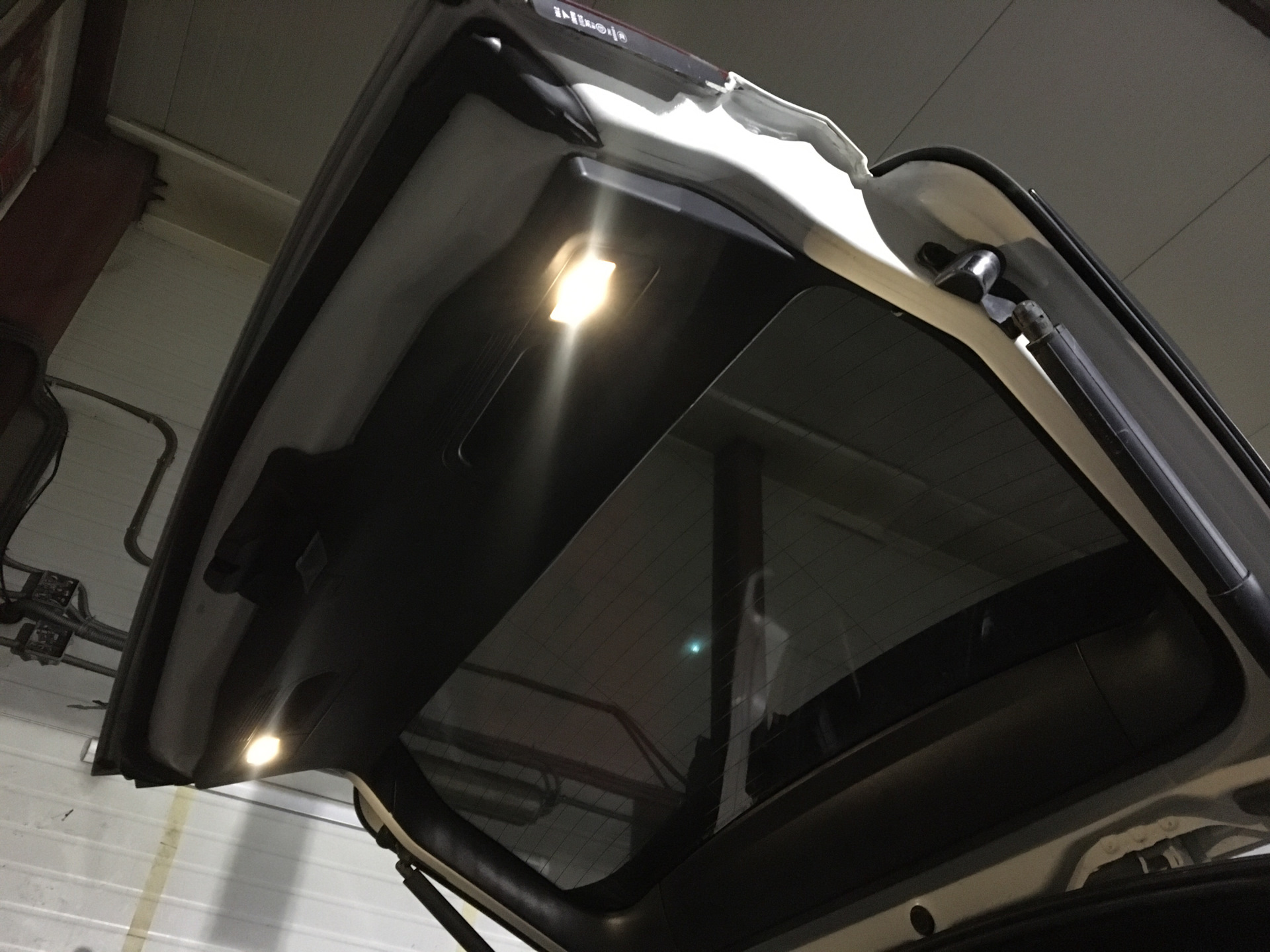 💡Led фонарики подсветки багажника…💡 — BMW X5 (E70), 3 л, 2009 года ...