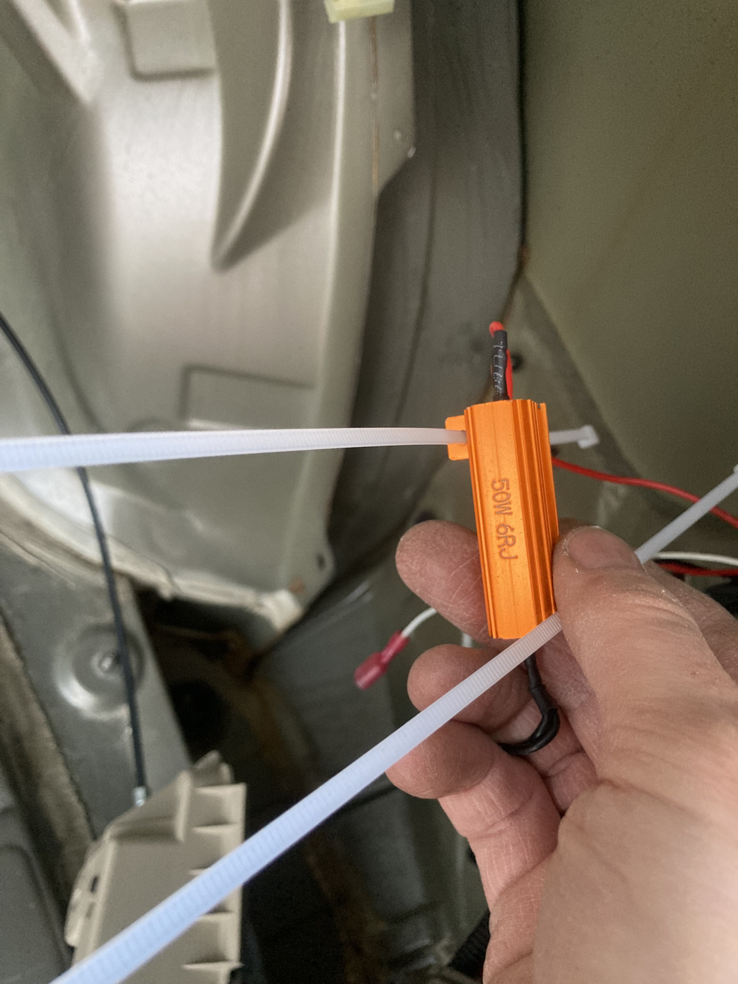 Двухрежимные LED лампы задних поворотников. — Toyota Venza (1G), 2,7 л ...