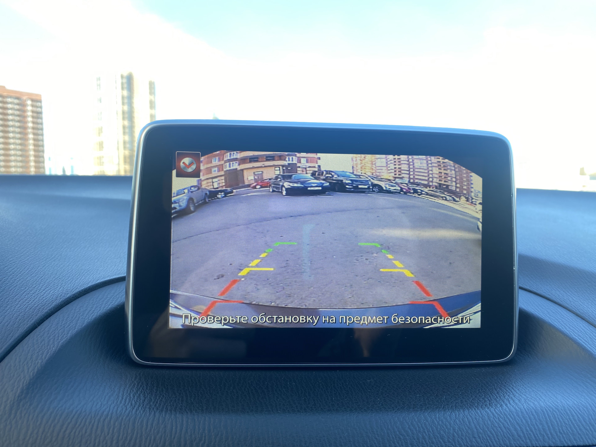 Установка камеры заднего вида — Mazda 3 (3G) BM, 1,6 л, 2013 года ...