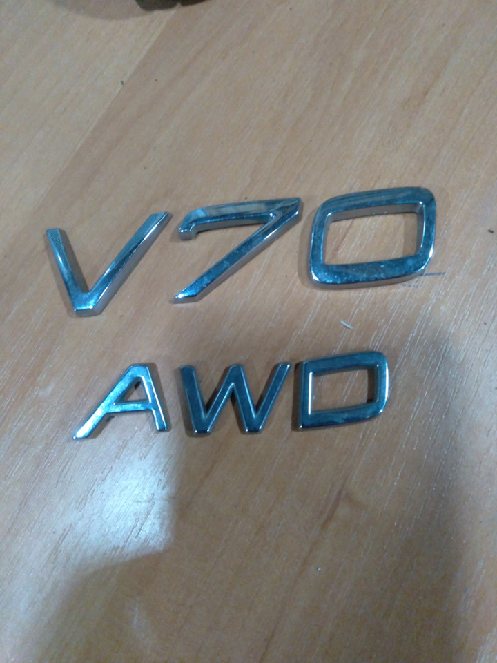 Буквы на багажник volvo на Volvo S60 (1G), Volvo V70 II, Volvo XC70 II ...