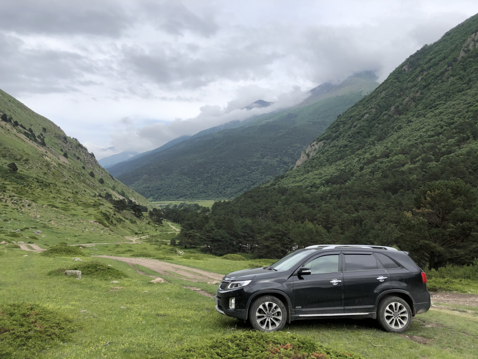 10 — KIA Sorento (2G)