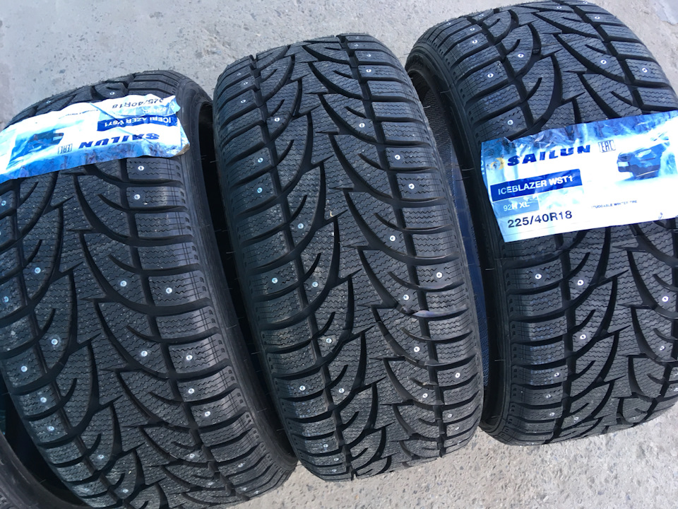 R17 зима. Sailun 225/40 r18. Sailun 225 40 r18 шипы. 225/40 R18 Sailun Ice Blazer. Sailun резина 225 40 18.