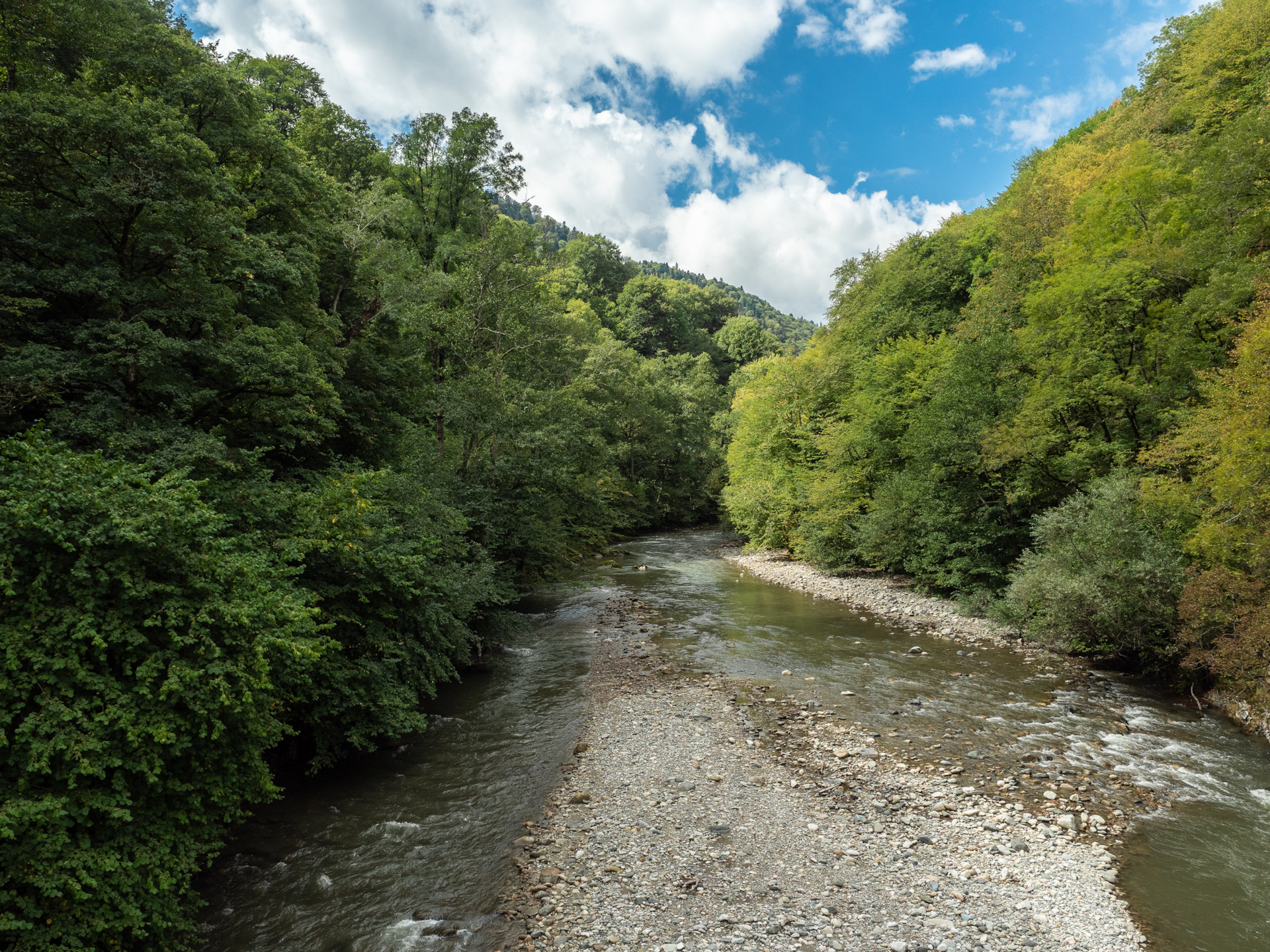 Каменный лес псебай. Предгорье архыз. Псебай аэропорт. Псебай амфитеатр. Никитино псебай усадьба.