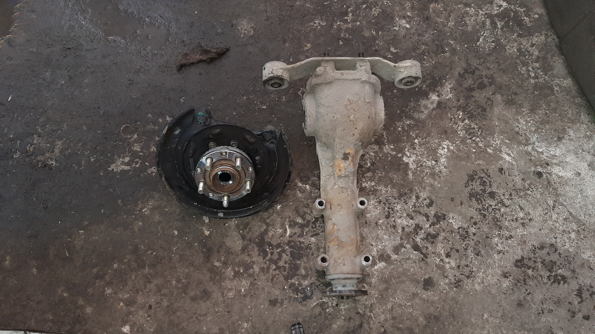 Замена заднего редуктора от форика и попутно подшипник ступицы — Subaru ...
