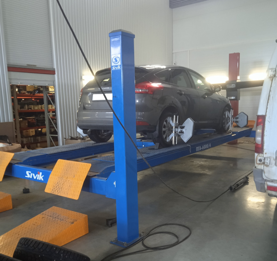 [24] Развал-схождение на Ford Focus 3. — Ford Focus III Hatchback, 1,6 ...