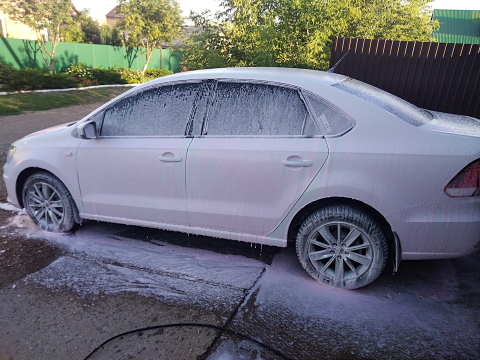 #38 Пенник для мойки — Volkswagen Polo Sedan, 1,6 л, 2017 года | мойка ...