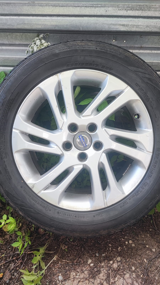 Шины летние Dunlop 235/55 R17, литые диски Borbet 7Jx17 ET50 5x108 на ...