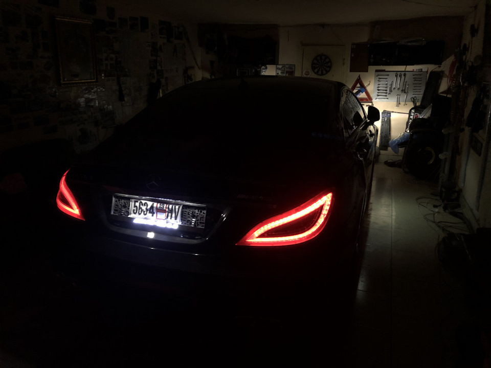 Мерседес банан фото сзади Запись, 11 ноября 2019 - Mercedes-Benz CLS (C218), 5 л, 2012 года фотография DRI