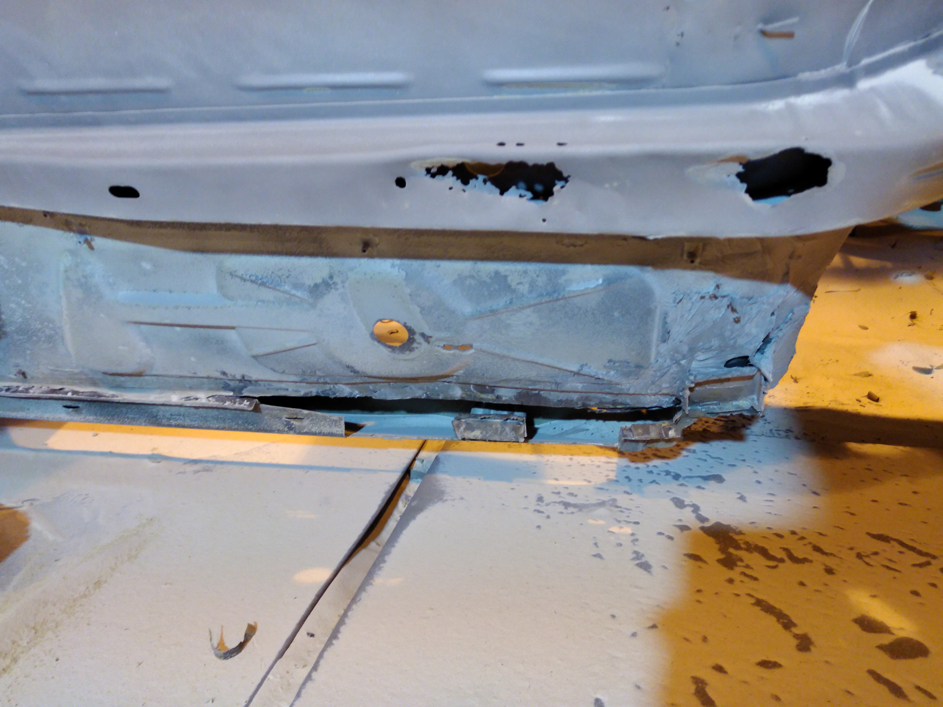 Замена лонжерона — BMW 5 series (E28), 2,5 л, 1984 года | кузовной ...